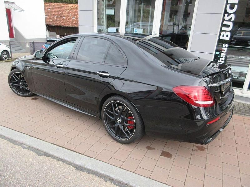 Gebraucht Mercedes E63S AMG AMG 612 PS (450 kW) 2019 Schwarz Limousine