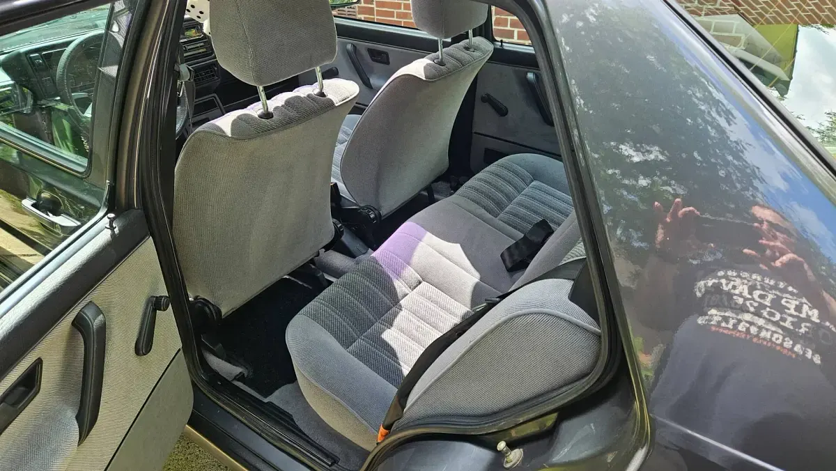 Gebraucht VW Jetta 69 PS (50 kW) 1991 Grau Limousine
