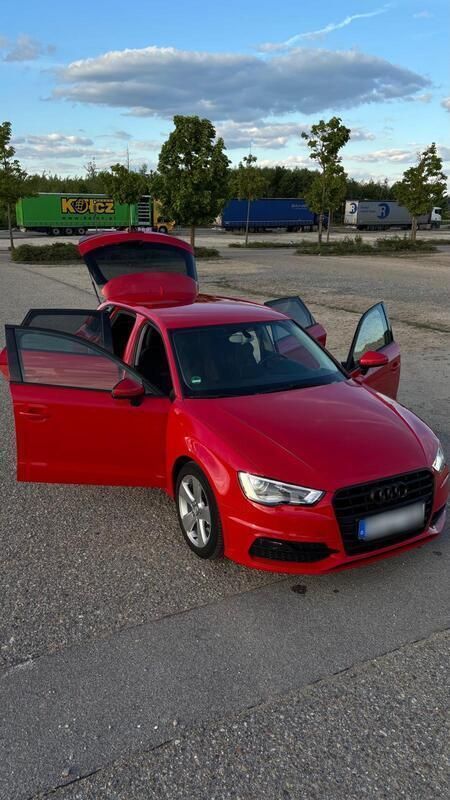 Rot Gebraucht 2013 Audi A3 S-Line Coupé | 13.999 € (Fairer Preis) - Bild 1/4