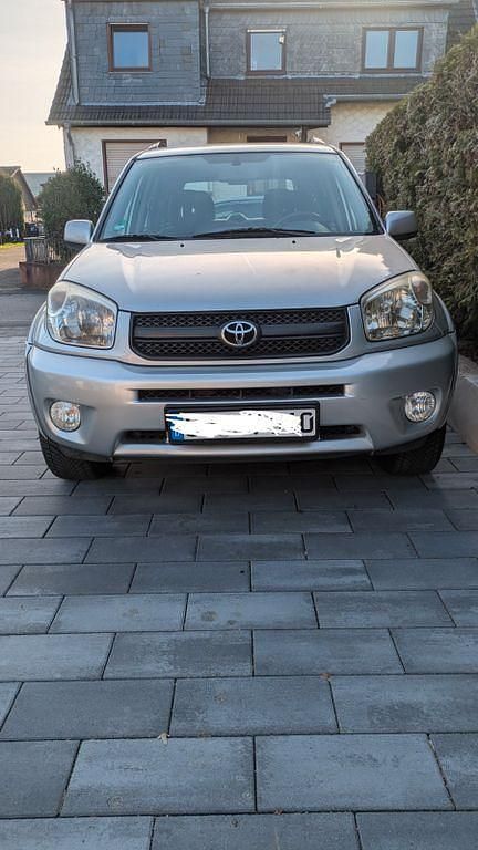 Gebraucht Toyota RAV4 150 PS (110 kW) 2003 Silber SUV