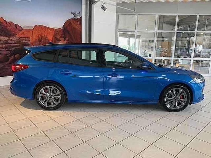 Gebraucht Ford Focus ST-Line X 155 PS (114 kW) 2025 Desert island blue Kombi