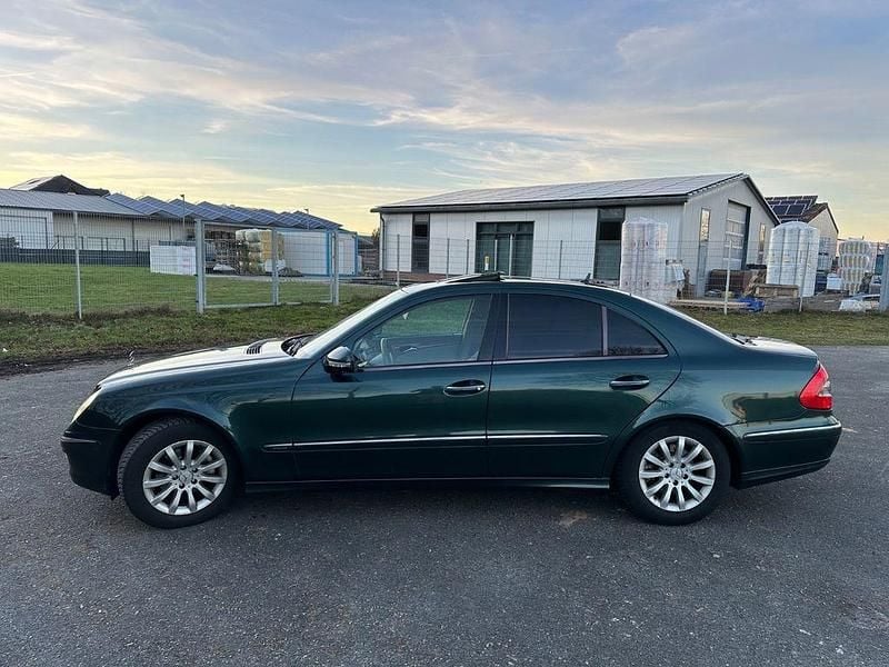 Second-hand Mercedes E320 224 CP (164 kW) 2007 Verde Berlinǎ