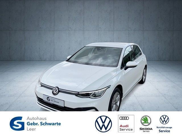 Weiß Gebraucht 2022 VW Golf VIII Life Limousine | 19.490 € (Fairer Preis) - Bild 1/4