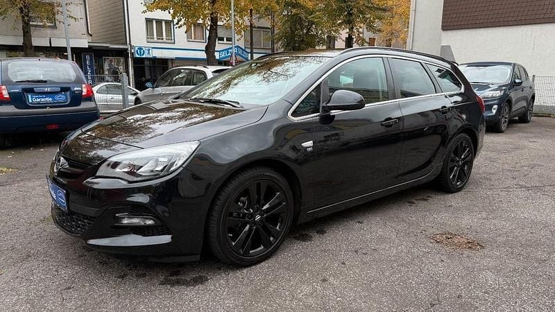 Schwarz Gebraucht 2016 Opel Astra OPC Kombi | 10.599 € (Guter Preis) - Bild 1/4