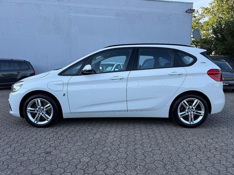 Gebraucht BMW 225 Active Tourer Advantage 136 PS (100 kW) 2016 Weiß Van / Kleinbus
