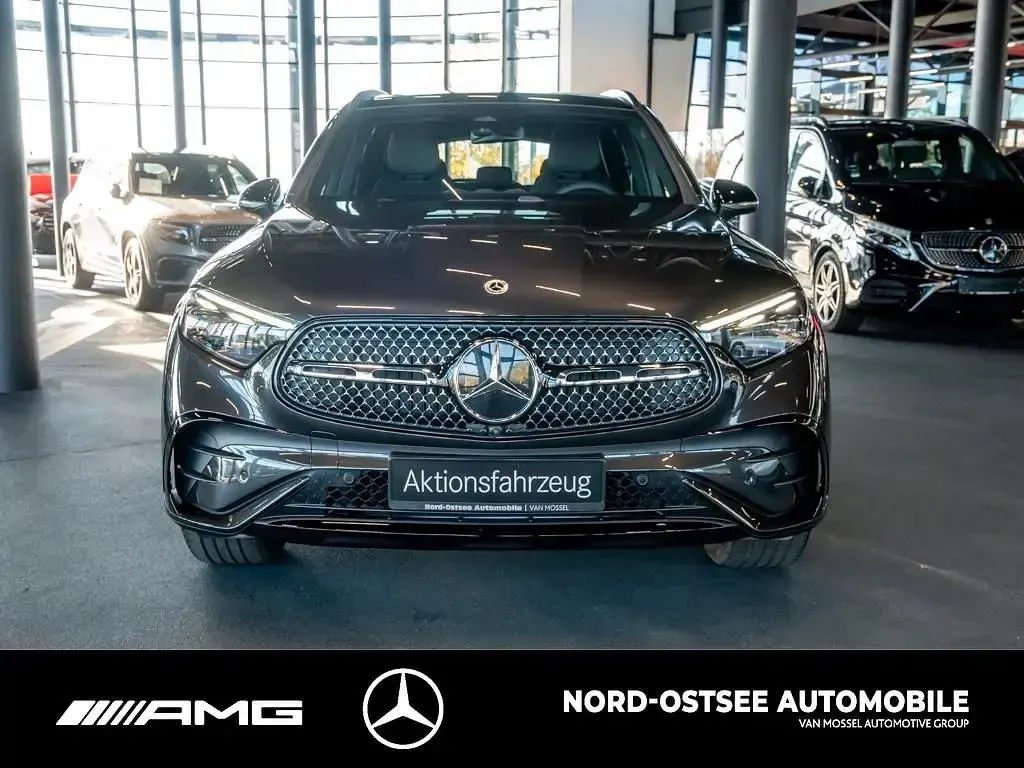 Gebraucht Mercedes GLC220 AMG 197 PS (144 kW) 2025 Metalliclack graphitgrau SUV