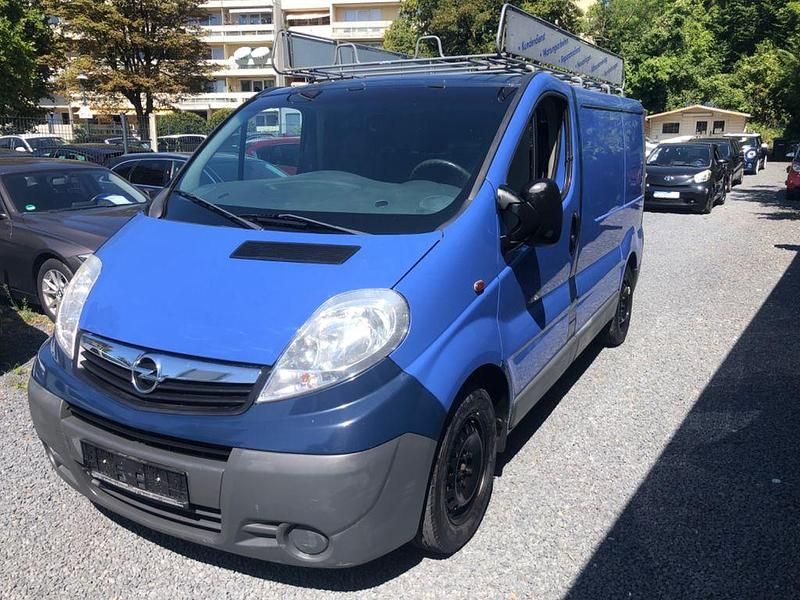 Tintenfisch grau Gebraucht 2012 Opel Vivaro Van | 6.950 € (Fairer Preis) - Bild 1/4