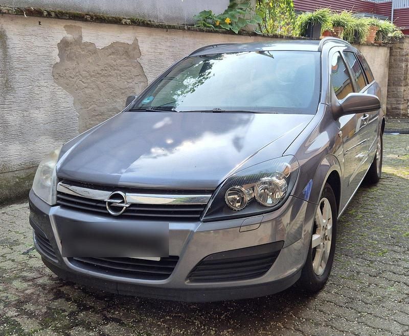 Grau Gebraucht 2005 Opel Astra Kombi | 1.300 € (Fairer Preis) - Bild 1/4