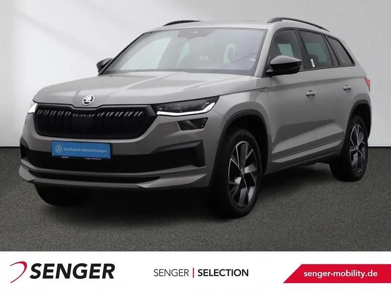 Grau Gebraucht 2021 Skoda Kodiaq SUV | 36.480 € (Etwas zu teuer) - Bild 1/1
