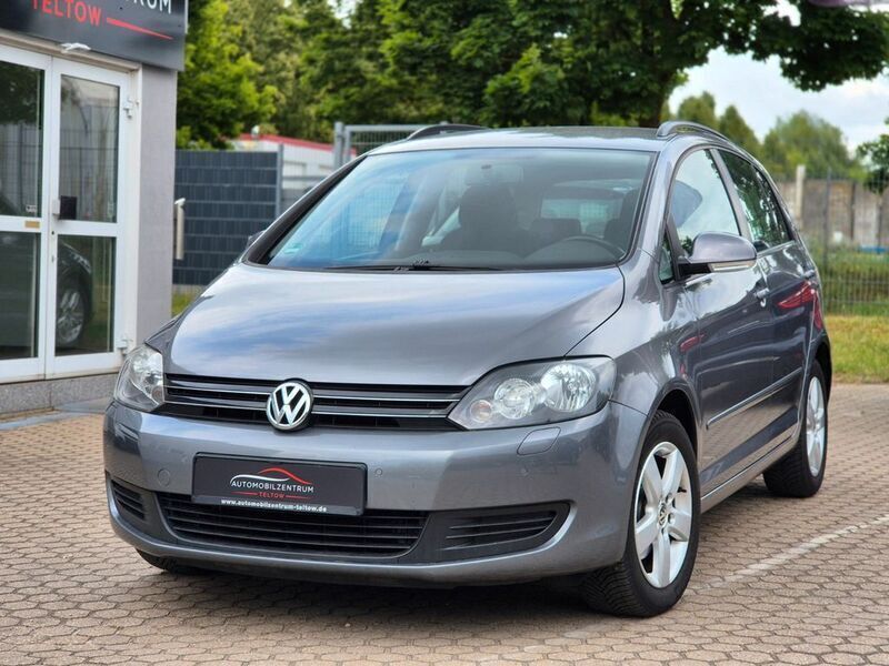 Grau Gebraucht 2011 VW Golf Plus Cross Comfortline Van / Kleinbus | 9.690 € (Etwas zu teuer) - Bild 1/4
