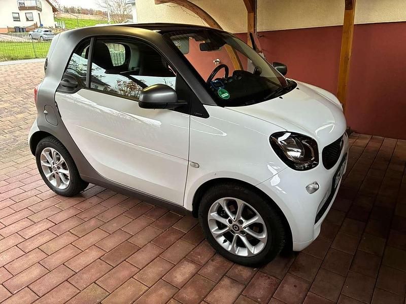 Gebraucht Smart ForTwo Electric Drive Passion 41 kW (56 PS) 2018 Weiß Coupé