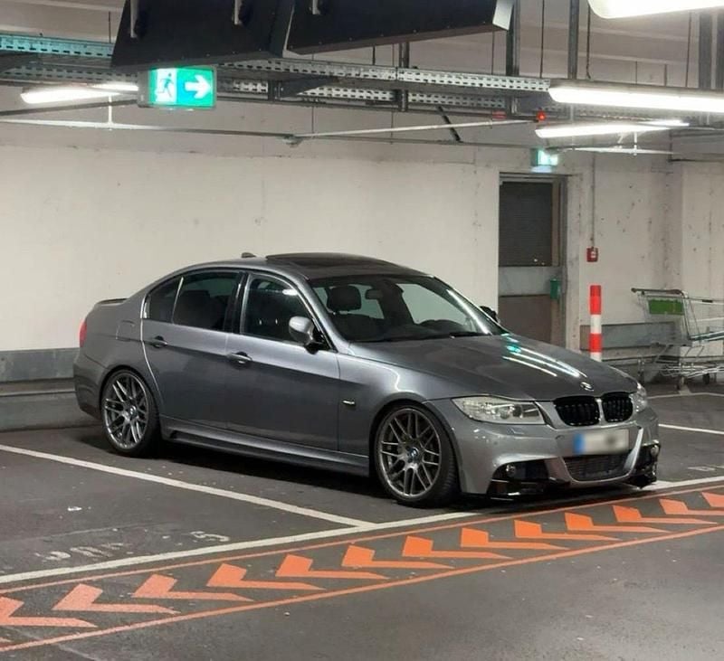 Gebraucht BMW 335 326 PS (239 kW) 2009 Silber Limousine