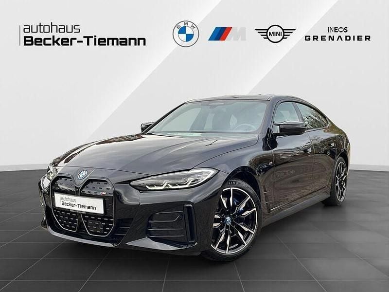 Saphirschwarz Gebraucht 2022 BMW i4 Performance Limousine | 45.912 € (Fairer Preis) - Bild 1/4