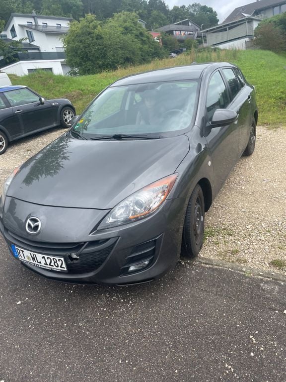 Grau Gebraucht 2010 Mazda 3 Exclusive-Line Limousine | 3.750 € (Guter Preis) - Bild 1/4