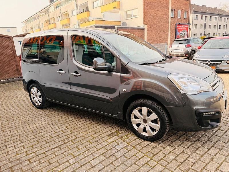 Gebraucht Citroën Berlingo 110 PS (80 kW) 2018 Grau Van / Kleinbus