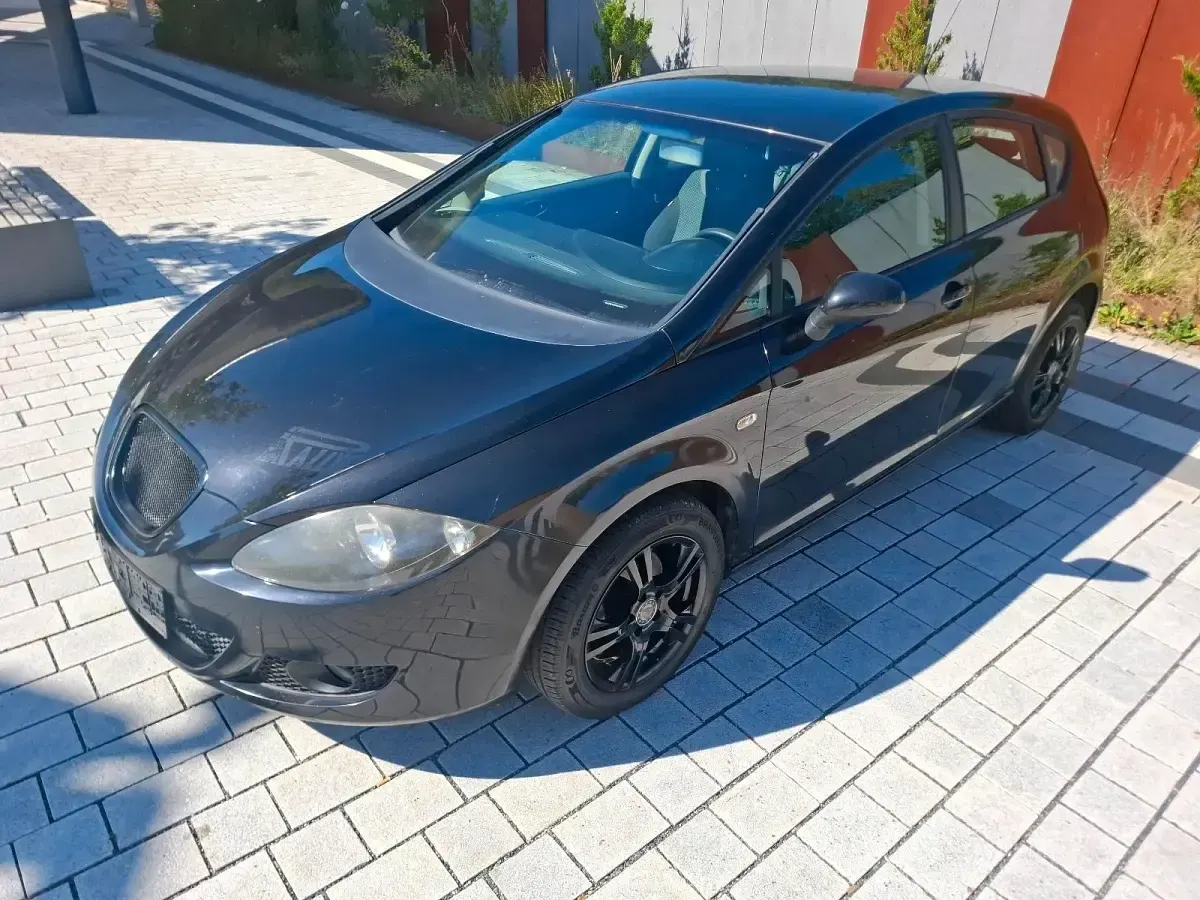 Gebraucht Seat Leon 105 PS (77 kW) 2006 Schwarz Kleinwagen