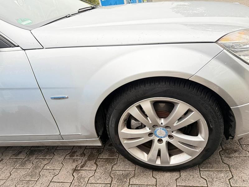 Gebraucht Mercedes C220 170 PS (125 kW) 2010 Silber Limousine