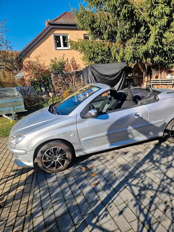 Gebraucht 2006 Peugeot 206 CC Cabrio | 1.100 € (Guter Preis) - Bild 1/4