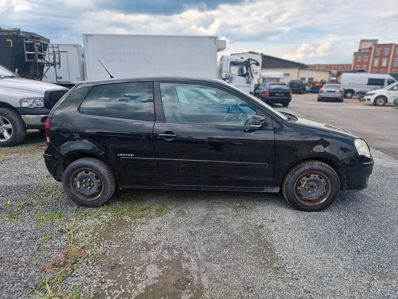 Second-hand VW Polo 69 CP (50 kW) 2008 Negru Hatchback