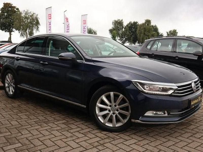 Gebraucht VW Passat Highline 150 PS (110 kW) 2016 Blau Limousine