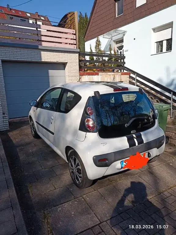 Gebraucht Peugeot 107 Filou 68 PS (50 kW) 2009 Weiß Kleinwagen