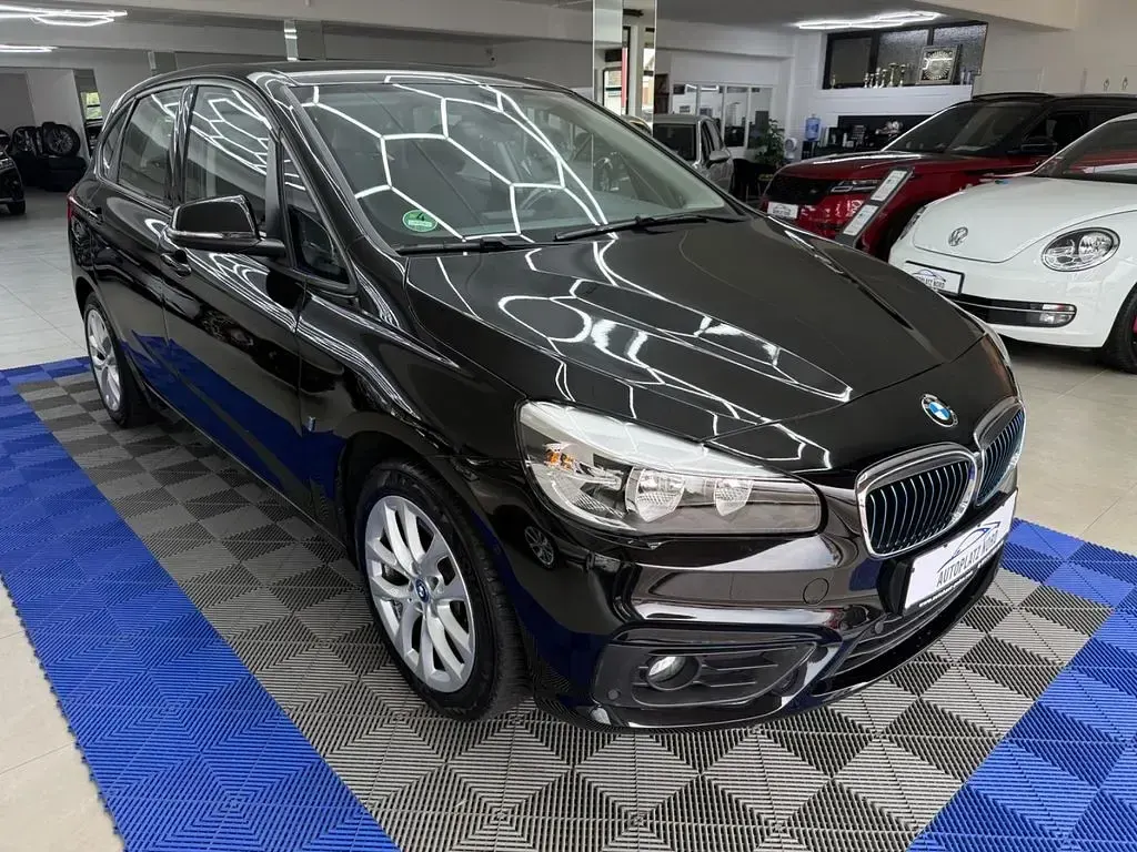 Gebraucht BMW 225 Active Tourer Advantage 136 PS (100 kW) 2018 Schwarz Van / Kleinbus