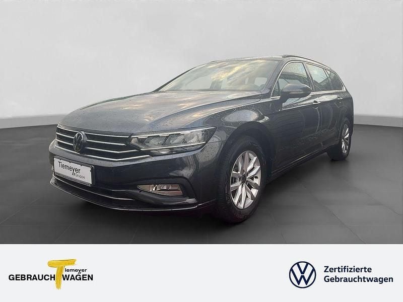 Gebraucht VW Passat Business 150 PS (110 kW) 2023 Grau Kombi