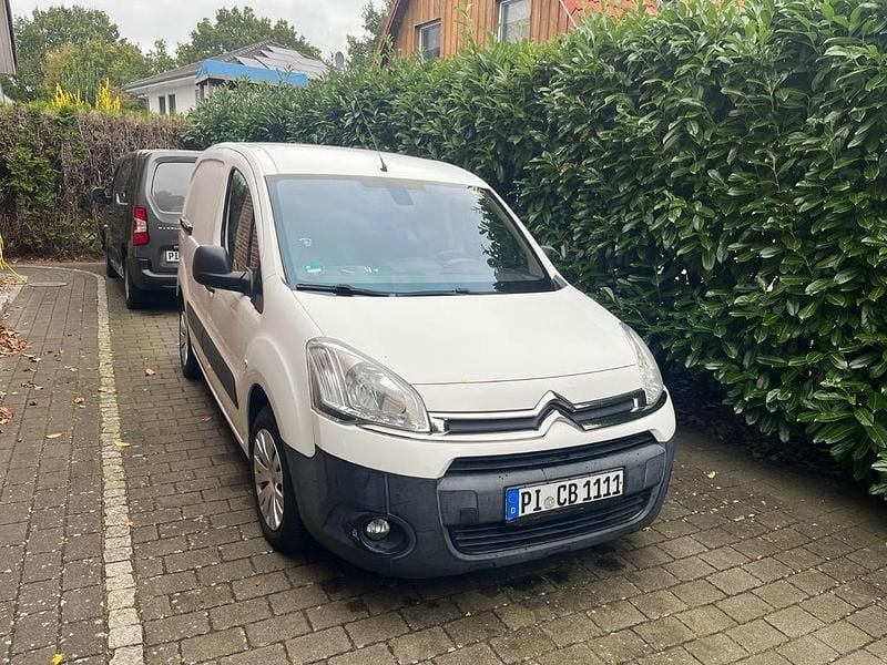 Weiß Gebraucht 2013 Citroën Berlingo Van / Kleinbus | 3.590 € (Superpreis) - Bild 1/4