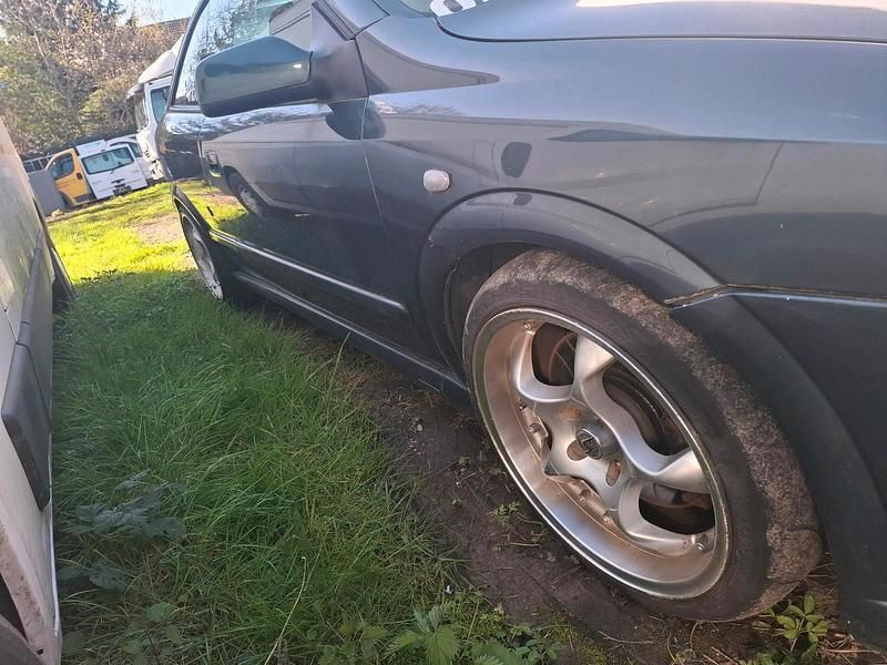 Gebraucht Opel Astra 300 PS (220 kW) 2002 Grün Coupé