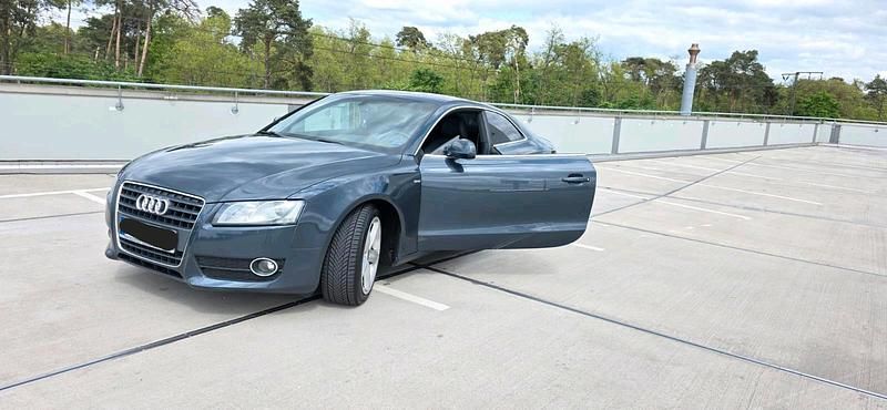 Second-hand Audi A5 S-Line 180 CP (132 kW) 2011 Gri Coupe