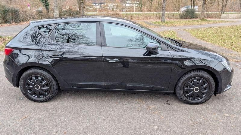 Gebraucht Seat Leon Reference 110 PS (80 kW) 2015 Schwarz Limousine
