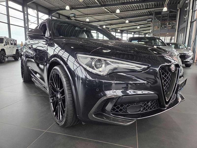 Gebraucht Alfa Romeo Stelvio Quadrifoglio 510 PS (375 kW) 2021 Nero vulcano, metallic SUV