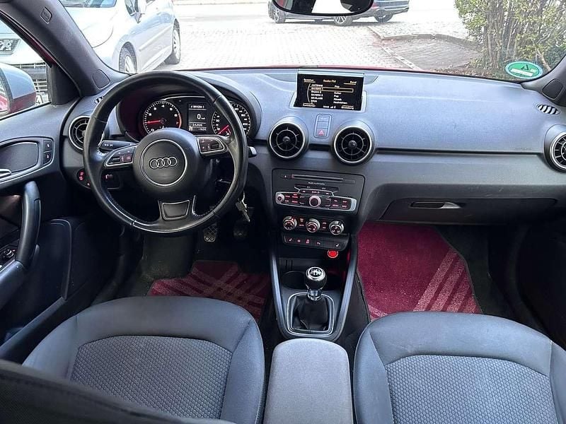 Gebraucht Audi A1 95 PS (69 kW) 2017 Rot Kleinwagen