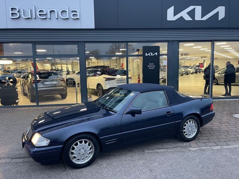 Blau Gebraucht 1995 Mercedes SL500 Cabrio | 24.970 € - Bild 1/4