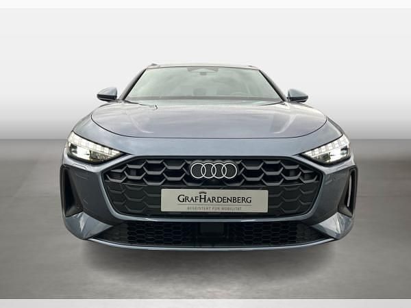 Gebraucht Audi A5 Ambiente 204 PS (150 kW) 2025 Blau (horizontblau) Kombi