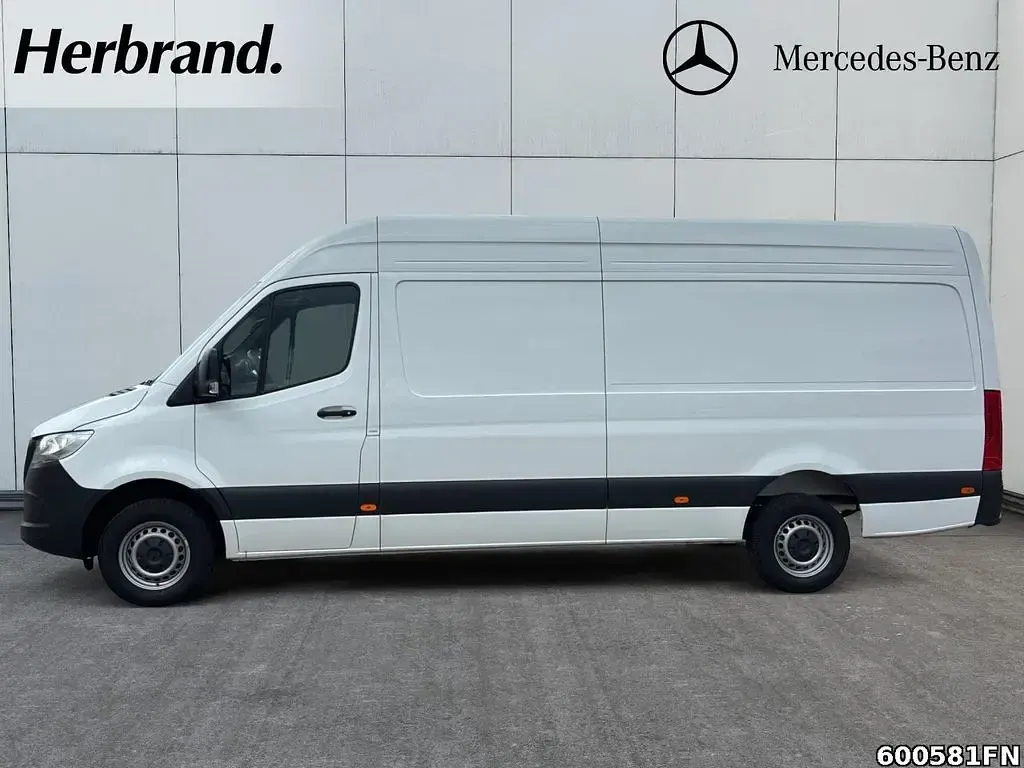 Gebraucht Mercedes Sprinter 170 PS (125 kW) 2025 Weiß Van