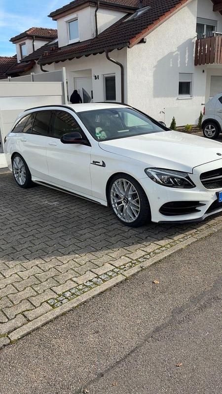 Gebraucht Mercedes C250 AMG line 204 PS (150 kW) 2016 Weiß Kombi