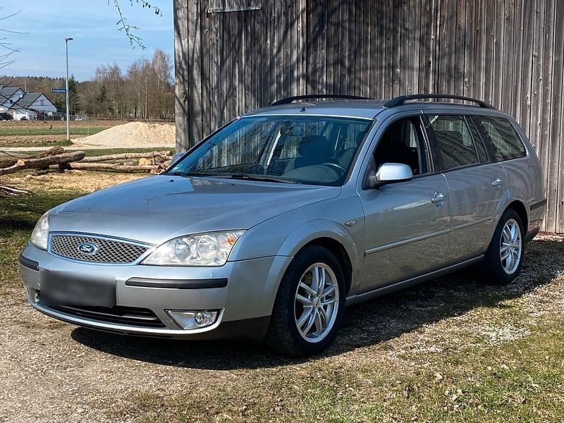 Gebraucht Ford Mondeo 131 PS (96 kW) 2004 Grau Kombi
