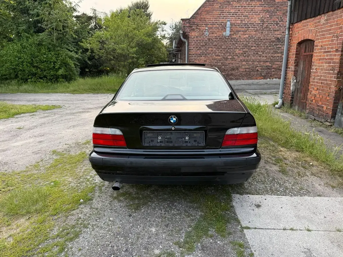 Gebraucht BMW 323 170 PS (125 kW) 1997 Schwarz Coupé