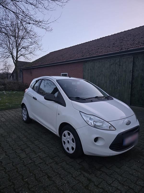 Gebraucht Ford Ka 75 PS (55 kW) 2010 Weiß Kleinwagen