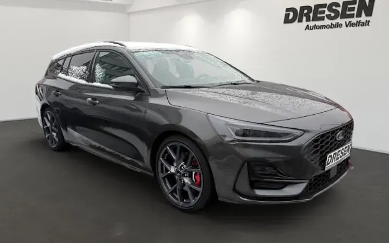 Używany Ford Focus ST 280 KM (205 kW) 2025 Szary Kombi