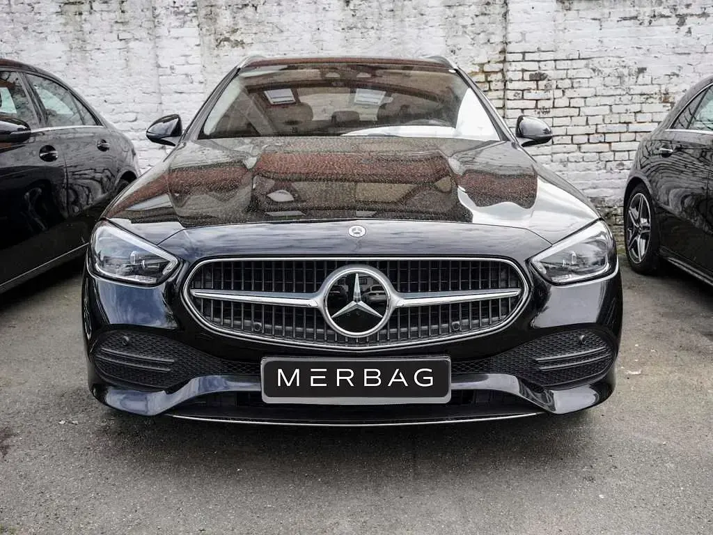Gebraucht Mercedes C220 Avantgarde 200 PS (147 kW) 2023 Schwarz Kombi