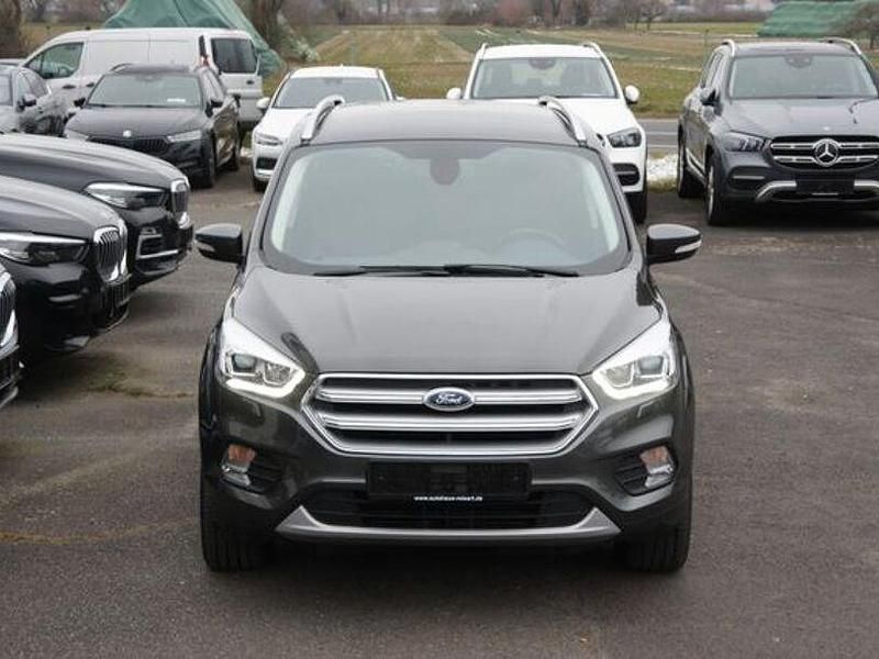 Gebraucht Ford Kuga 150 PS (110 kW) 2020 Magnetic SUV