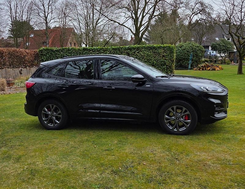 Gebraucht Ford Kuga ST-Line 224 PS (164 kW) 2021 Schwarz SUV