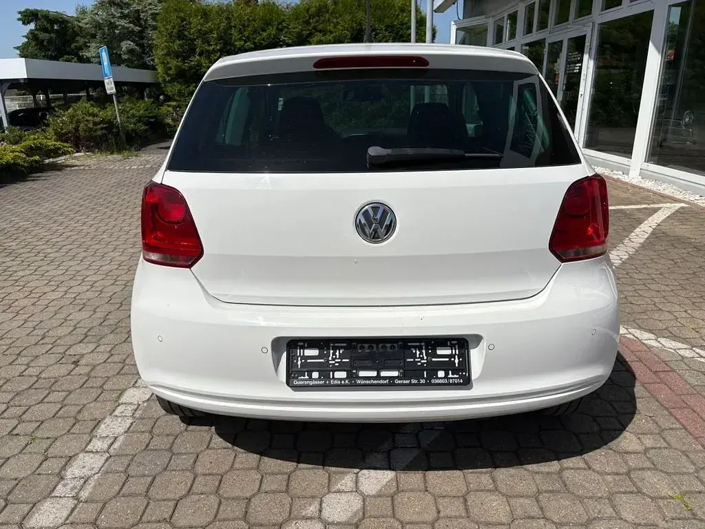 Gebraucht VW Polo Team 75 PS (55 kW) 2011 Weiß Kleinwagen