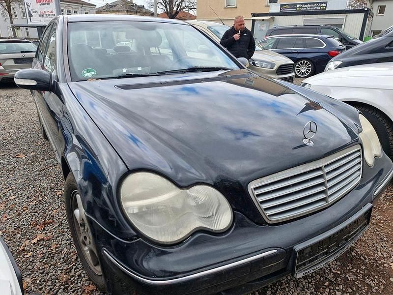 Gebraucht Mercedes C200 163 PS (119 kW) 2004 Schwarz Limousine