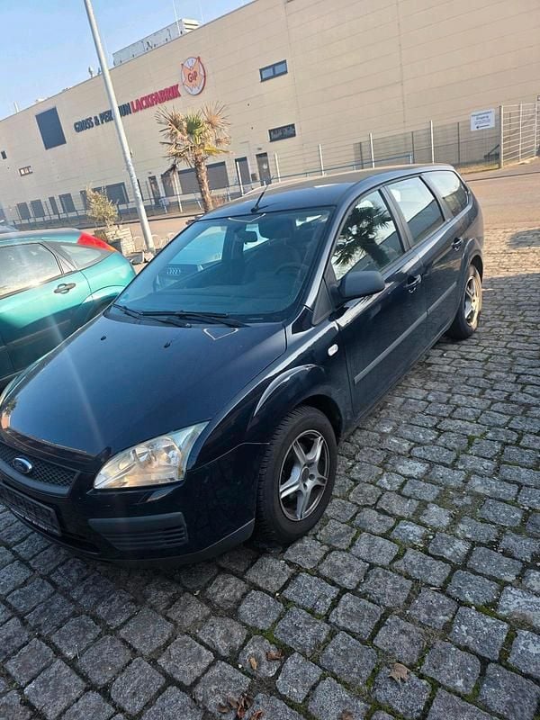 Blau Gebraucht 2006 Ford Focus Kombi | 1.700 € (Guter Preis) - Bild 1/4