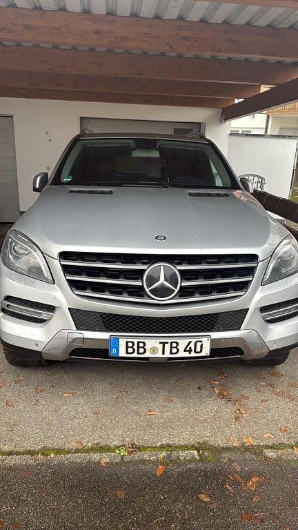 Silber Gebraucht 2015 Mercedes ML350 SUV | 21.500 € (Guter Preis) - Bild 1/4