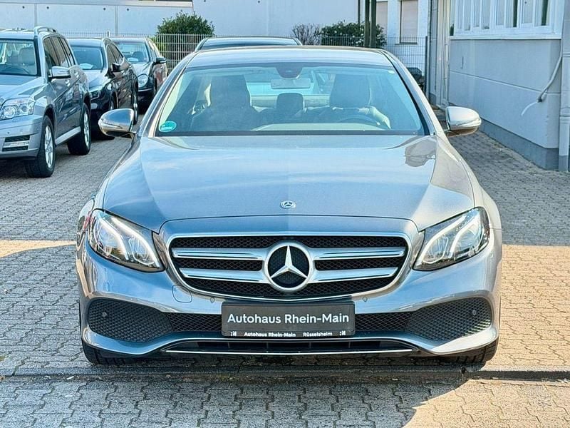 Gebraucht Mercedes E200 150 PS (110 kW) 2018 Grau Limousine