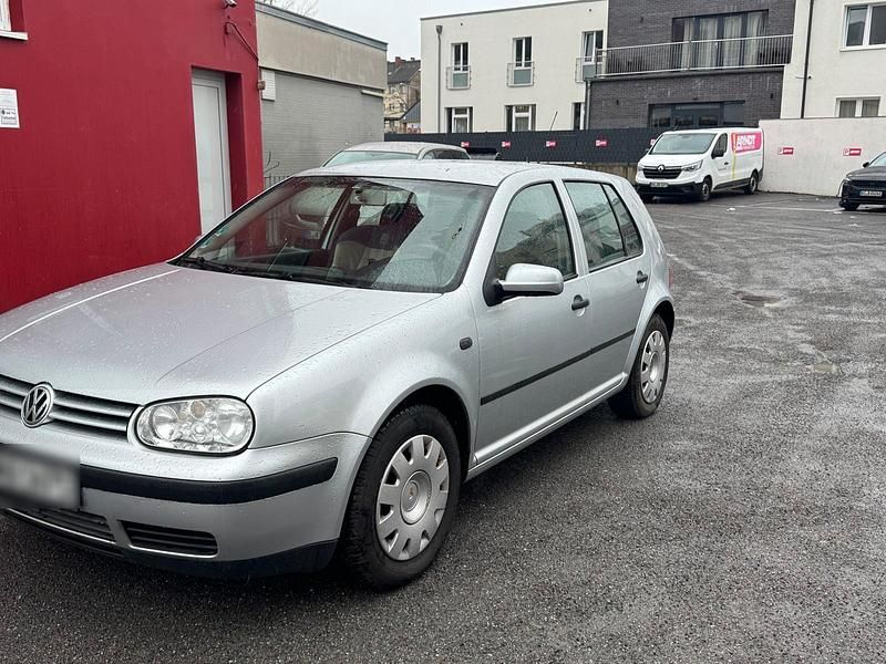 Gebraucht VW Golf IV 75 PS (55 kW) 2003 Grau Kleinwagen